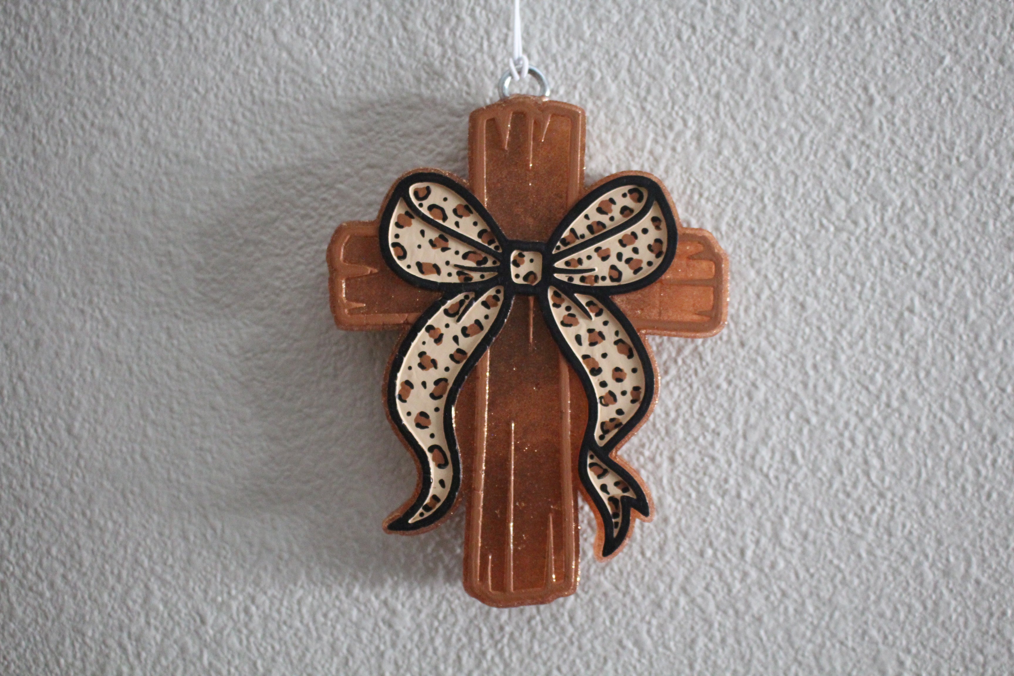 cheetah bow cross freshie - scent pineapple paradise